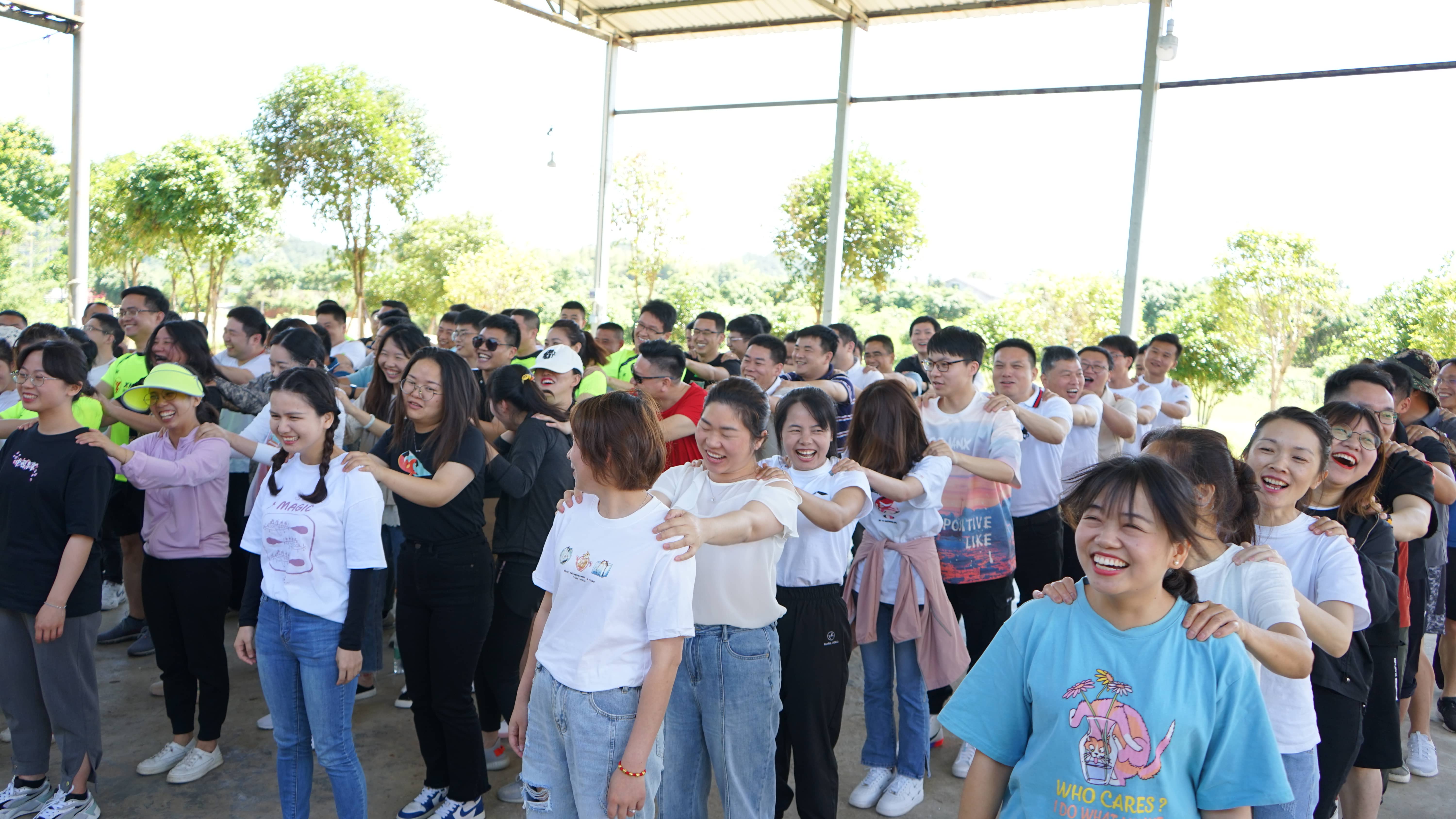 湘能楚天-浏阳周洛大峡谷团建活动全员游戏环节